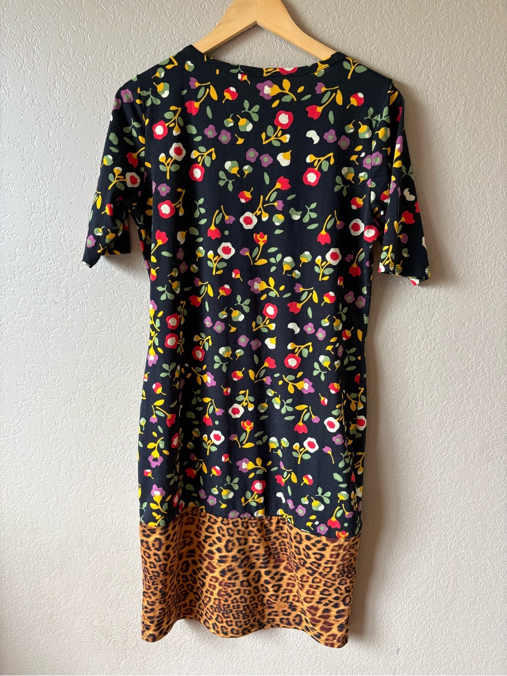LulaRoe Julia Dress Size Large Mixed Pattern Floral Leopard Print - Picture 2 of 6